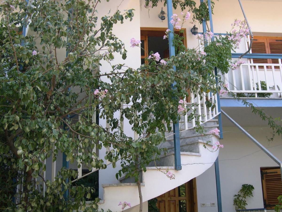 Seaview- 2 Space - Selfcatering Apartment - Helen No 3 卡西罗彼卡多 外观 照片