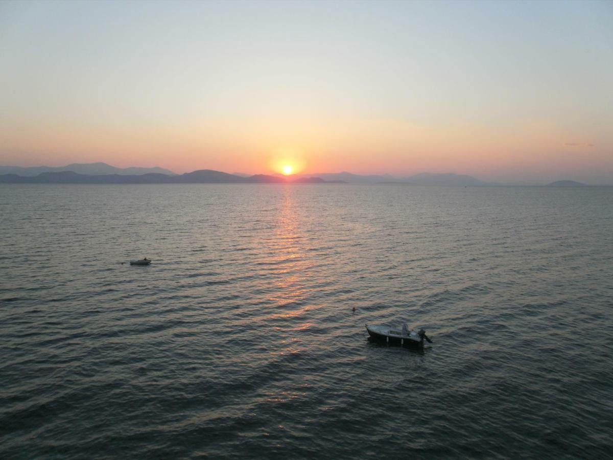 Seaview- 2 Space - Selfcatering Apartment - Helen No 3 卡西罗彼卡多 外观 照片